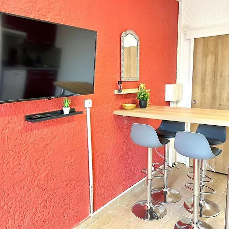 ~ Le ~ 1/4 Pers, Porte Du Futuroscope