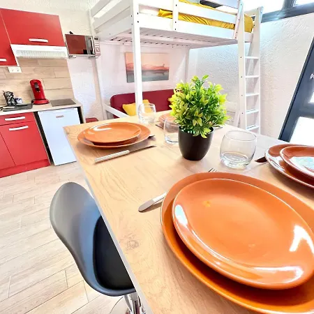 アパート ~ Le ~ 1/4 Pers, Porte Du Futuroscope